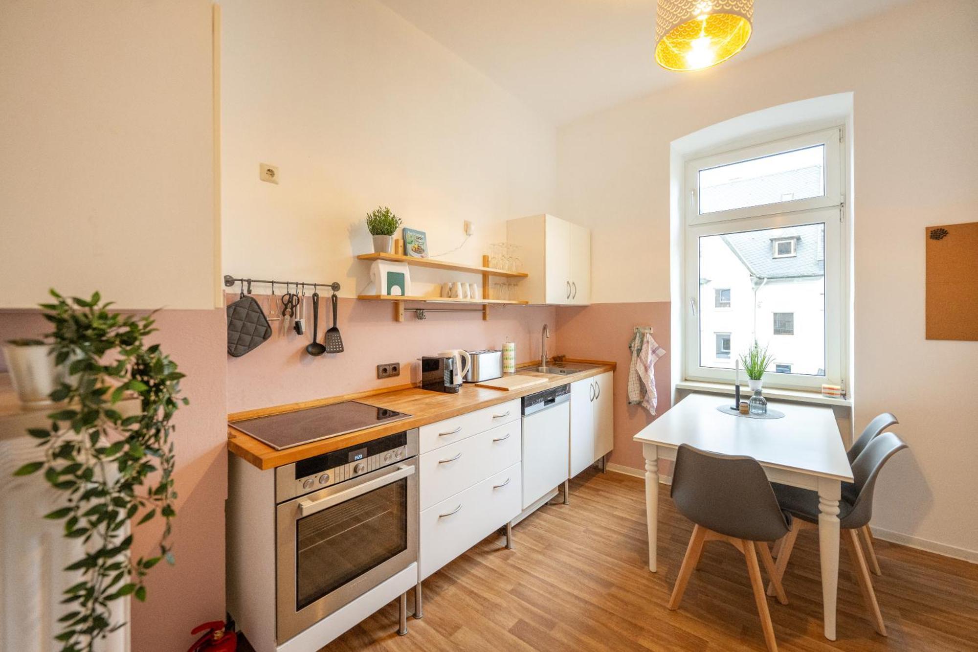 Suedstadt-Oase 1 Komfort Mit 2 Sz Und Balkon 科布倫茨 外观 照片