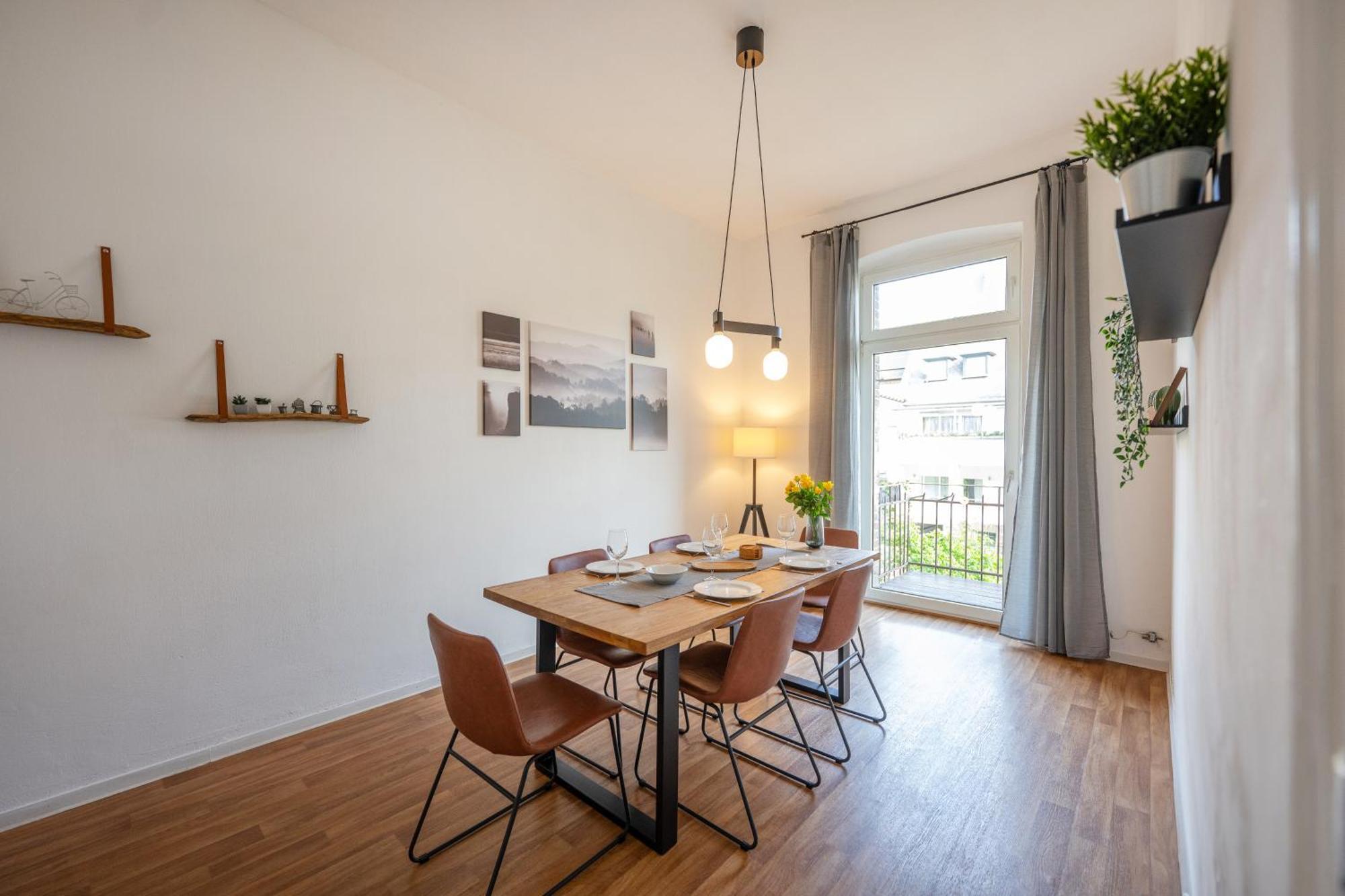 Suedstadt-Oase 1 Komfort Mit 2 Sz Und Balkon 科布倫茨 外观 照片